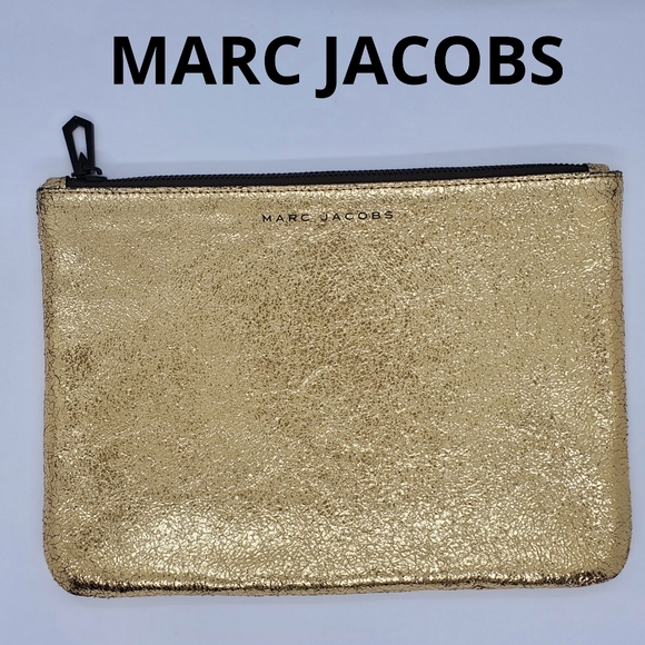 Marc Jacobs Handbags - Marc Jacobs Gold 100% Leather Bag/Pouch